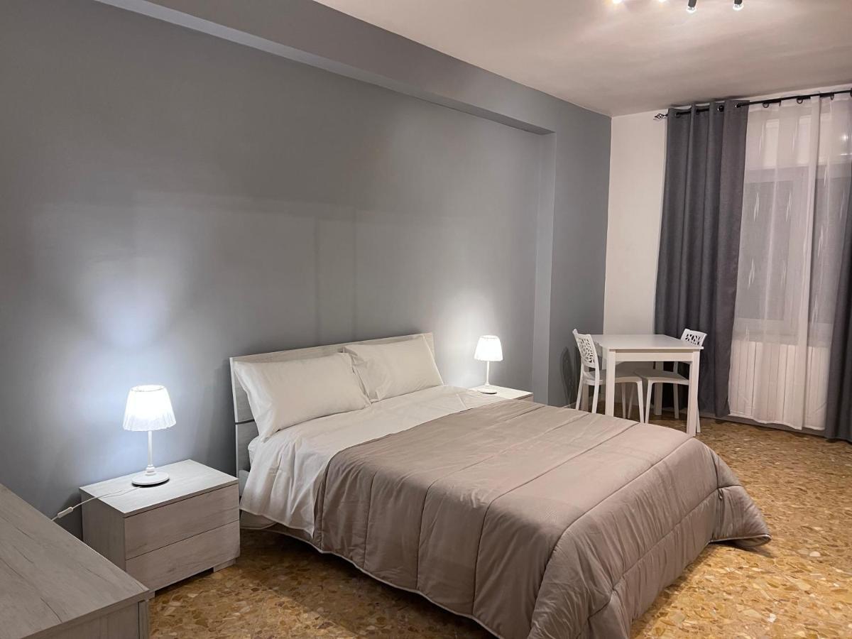 Residenze Unita D'Italia Panzió Bari Kültér fotó